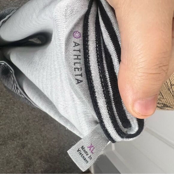 Sz XL Athleta Ease Up Gray & Black Sweater Dress $125 MSRP - Picture 10 of 12